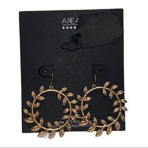 Area Stars Gold Tone Leaves Wire Dangle Earrings New
